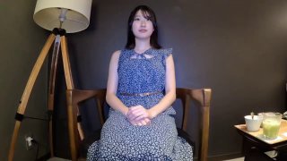V888AV❤️【B哥探花】丝袜控眼镜大哥最爱美艳小少妇，手撕丝袜必不可少，开玩笑要用打火机点阴毛😁一区二区三区